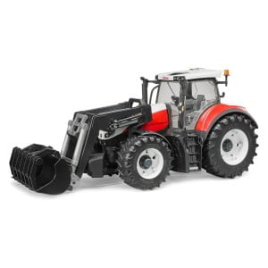 Bruder Steyr traktor Terrus s sprednjo nakladalko je narejen iz kakovostnih materialov. Naj vaš otrok uživa v igri doma in na prostem.