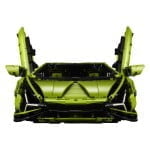 odškrneš košček vsakdanjega življenja in s kompletom LEGO® Technic oživiš izjemni Lamborghini Sián FKP 37. Model v velikosti 1:8 res povzame ves dizajn originalnega načrtovalca avtomobila